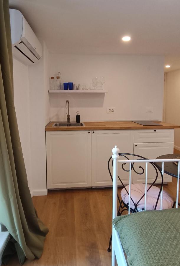 M&R Apartments I Koper Eksteriør billede
